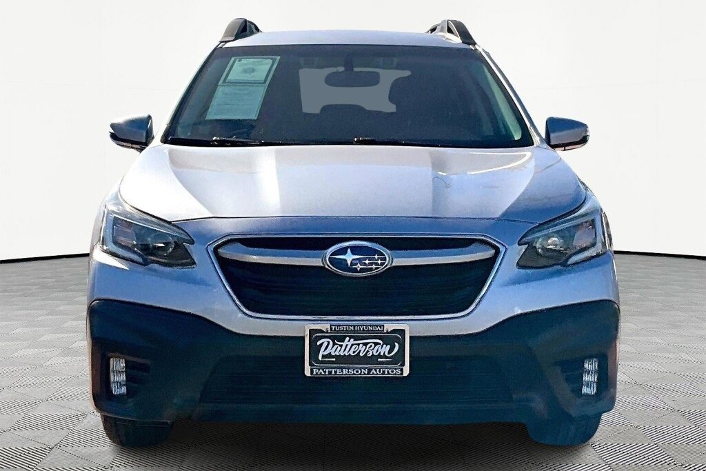 Used 2021 Subaru Outback Premium image 3