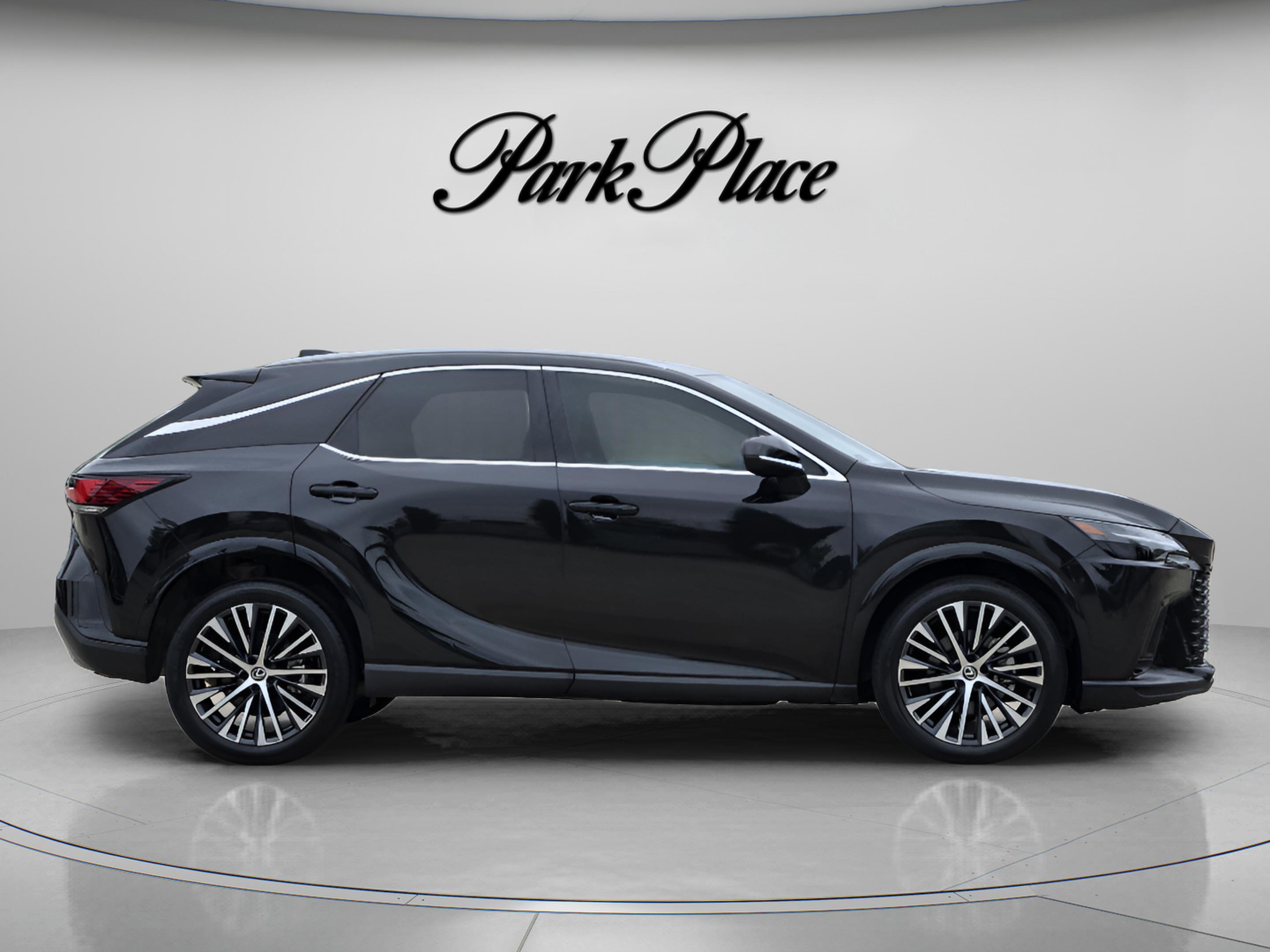 Used 2023 Lexus RX 350 Premium Plus w/ Accessory Package (Z1) image 6