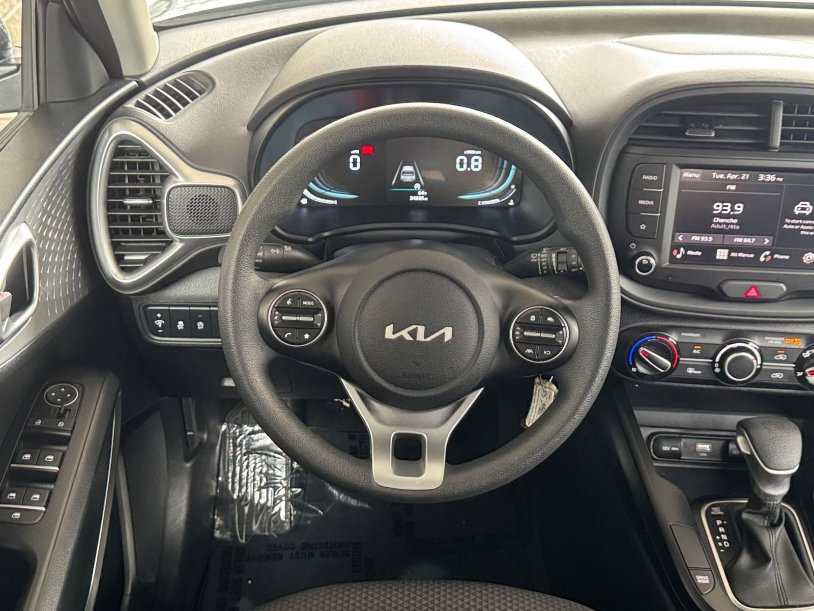 Used 2025 Kia Soul LX w/ LX Technology Package image 25