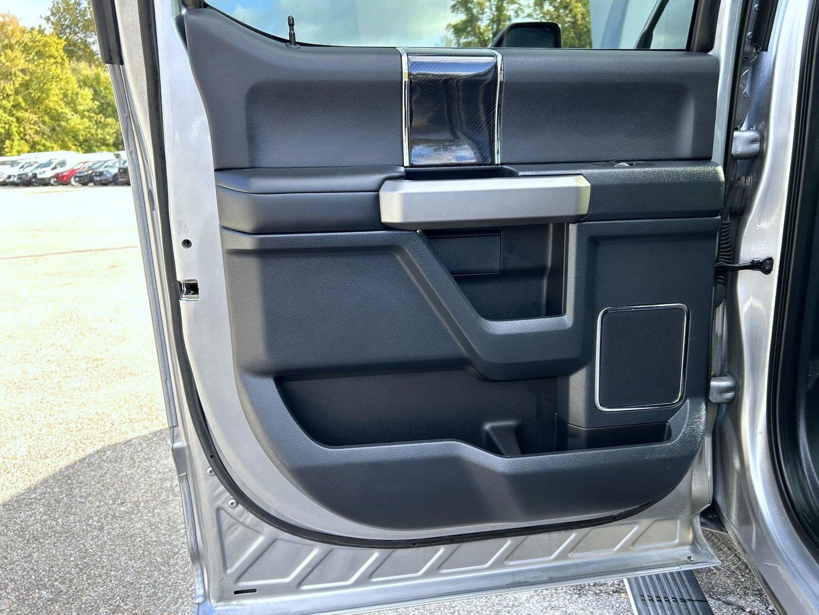 Used 2022 Ford F250 Platinum w/ FX4 Off-Road Package image 20