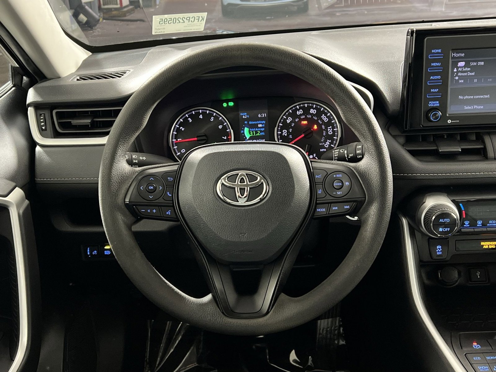 Used 2022 Toyota RAV4 XLE image 16