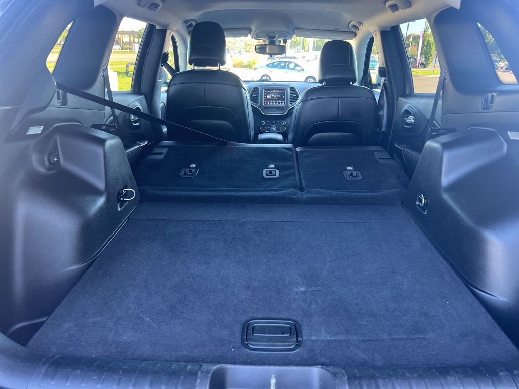 Used 2019 Jeep Cherokee Trailhawk image 52