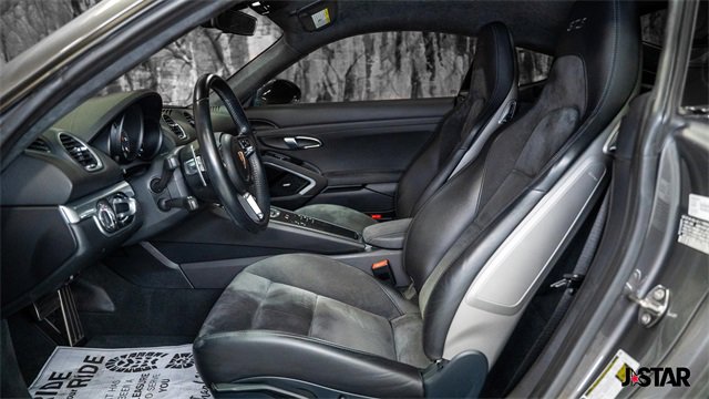 Used 2018 Porsche 718 Cayman GTS image 3