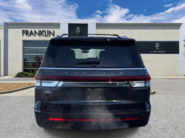 Used 2024 Lincoln Navigator Reserve AWD/4WD image 6