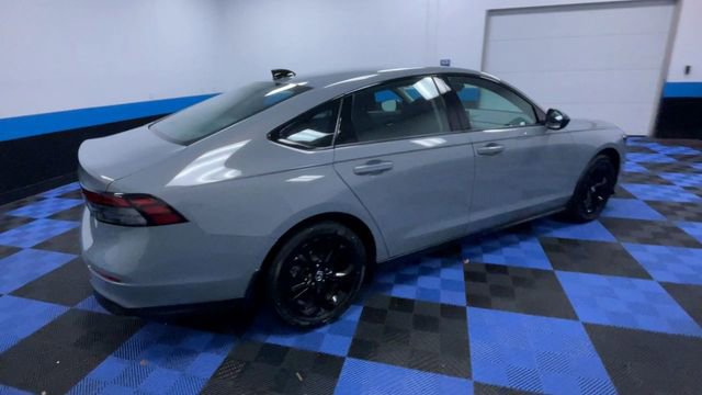 Certified 2025 Honda Accord SE image 8