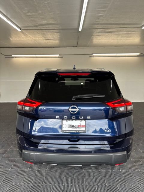 Certified 2025 Nissan Rogue SL w/ SL Premium Package FWD image 34