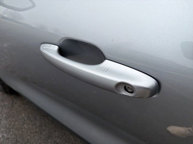 Used 2021 Ford Escape SE image 19