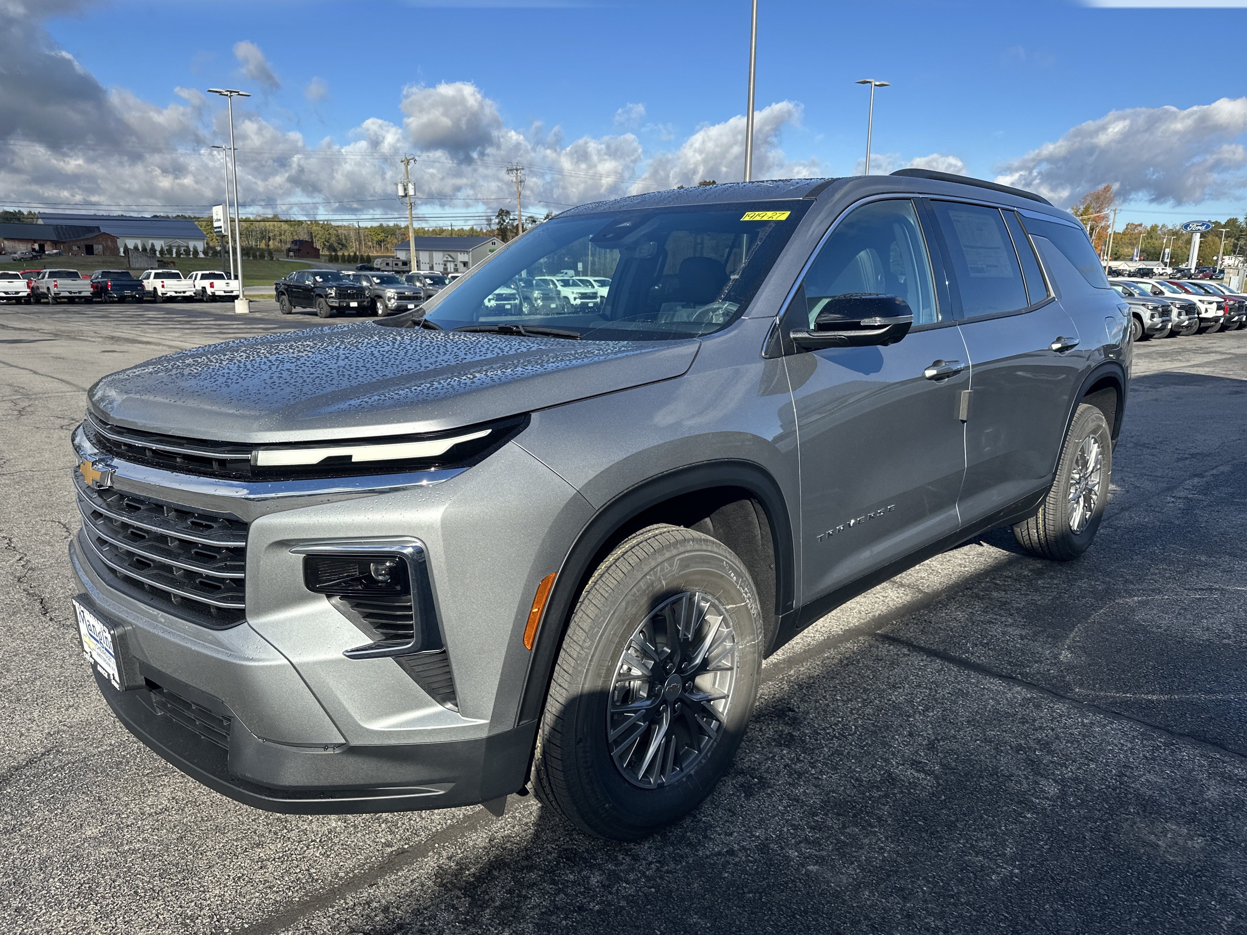 New 2027 Chevrolet Traverse LT w/ Driver Confidence Package AWD/4WD image 3