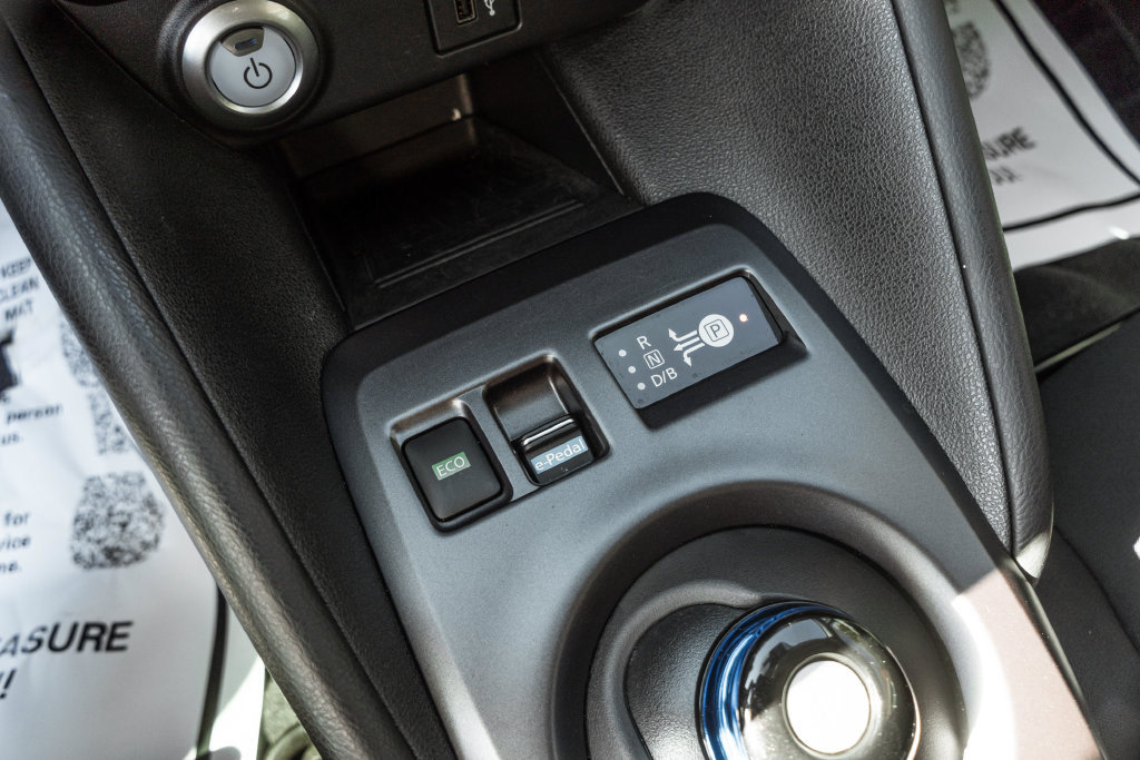 Used 2025 Nissan Leaf S FWD image 8
