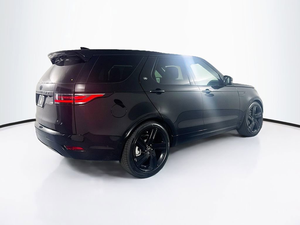 New 2025 Land Rover Discovery Dynamic SE image 5