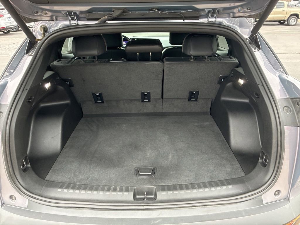 Used 2024 Chevrolet Blazer EV LT AWD/4WD image 28