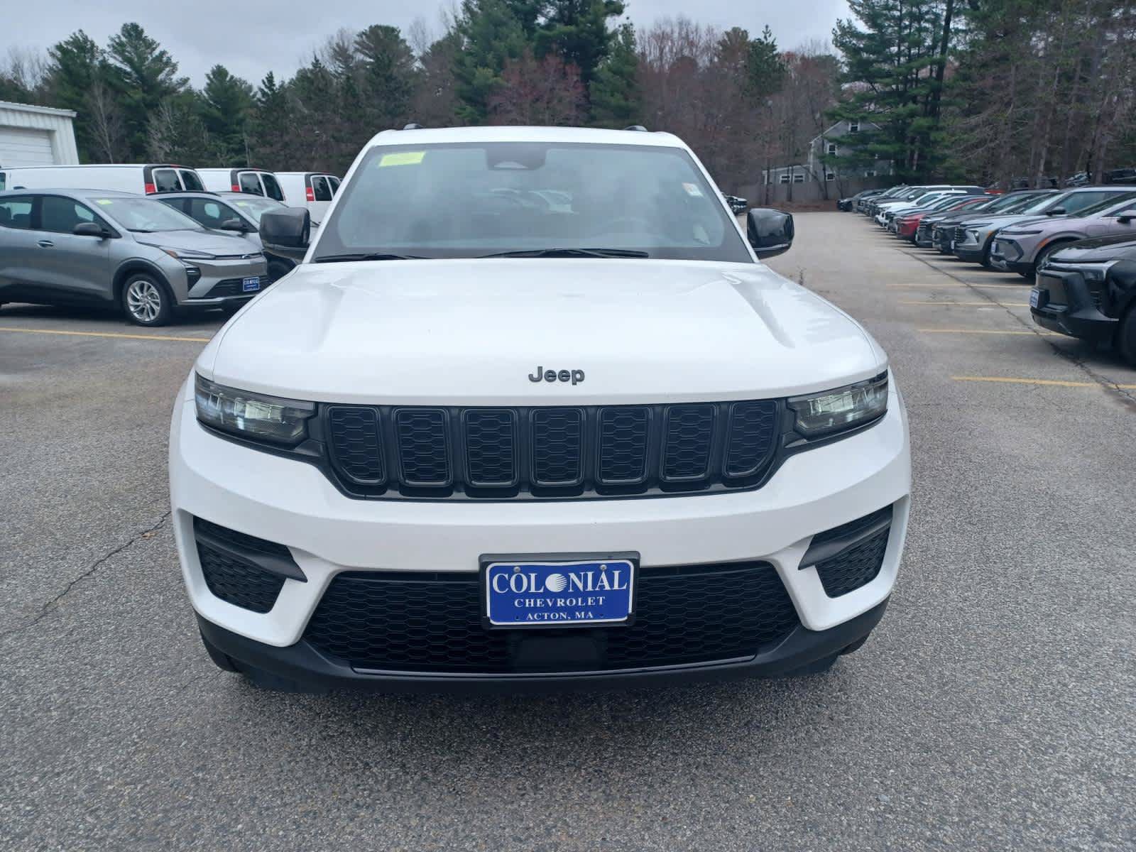 Used 2023 Jeep Grand Cherokee Altitude AWD/4WD image 22