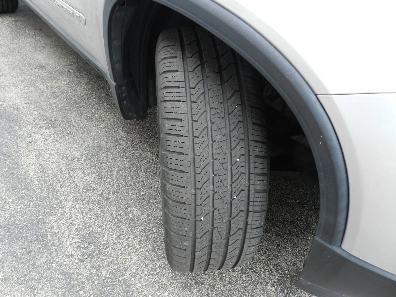 Used 2007 GMC Acadia SLT w/ Trailering Package image 24