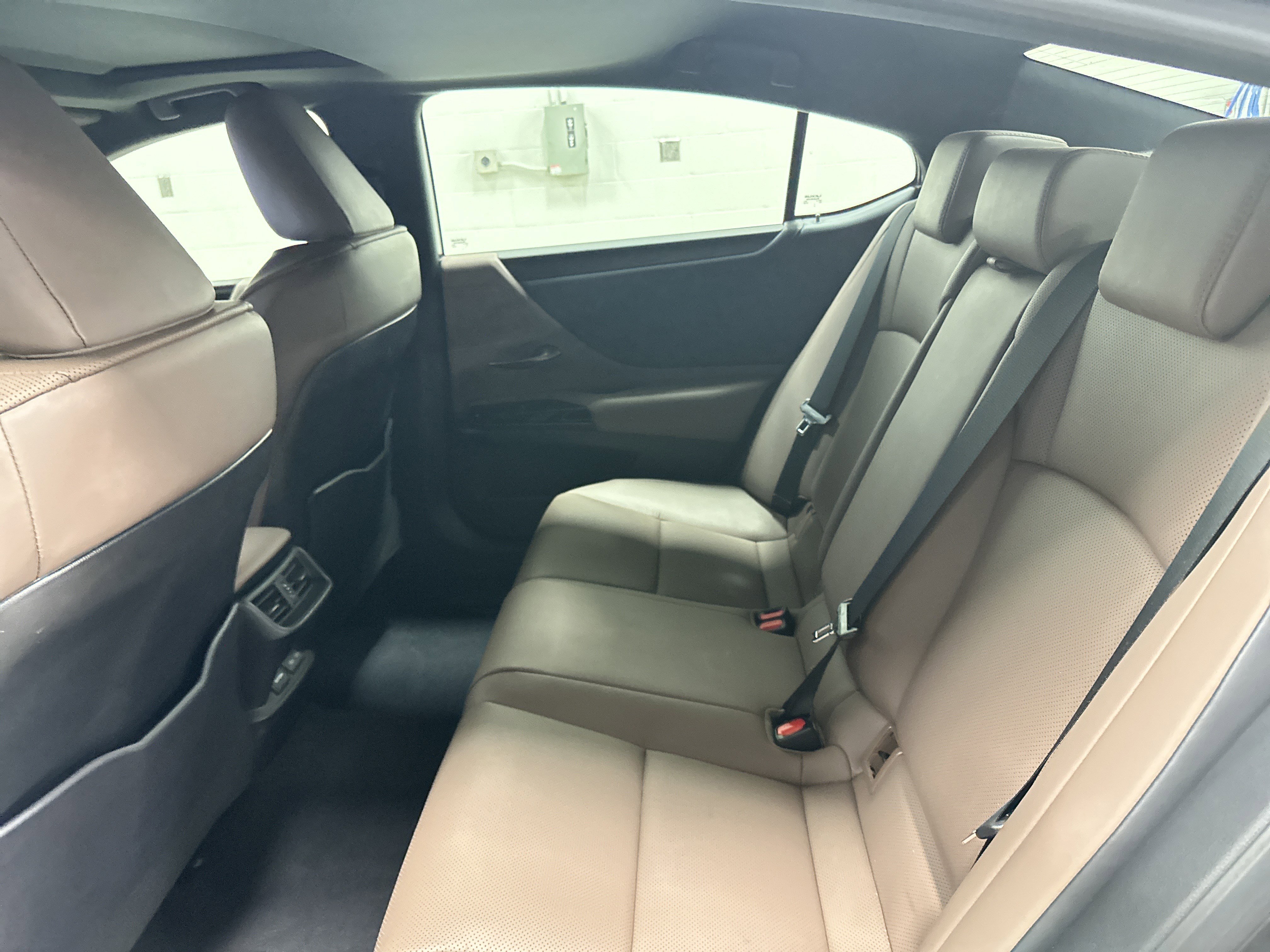 Certified 2023 Lexus ES 350 w/ Premium Package FWD image 31