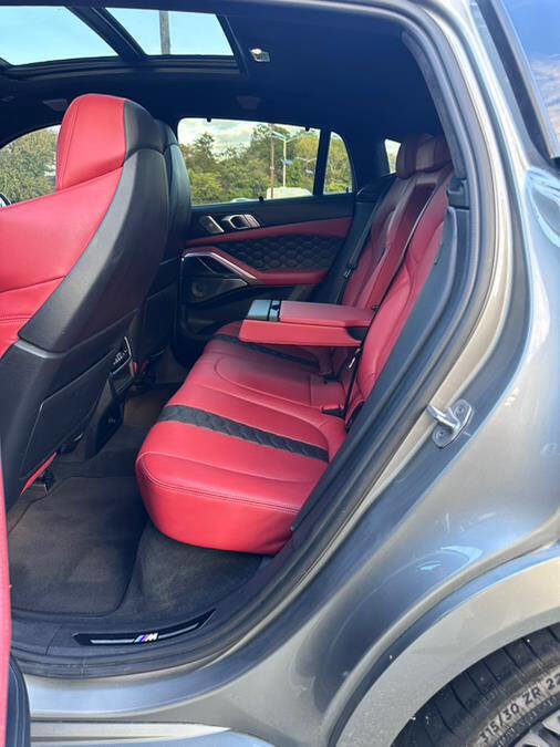 Used 2021 BMW X6 M w/ Competition Package image 33