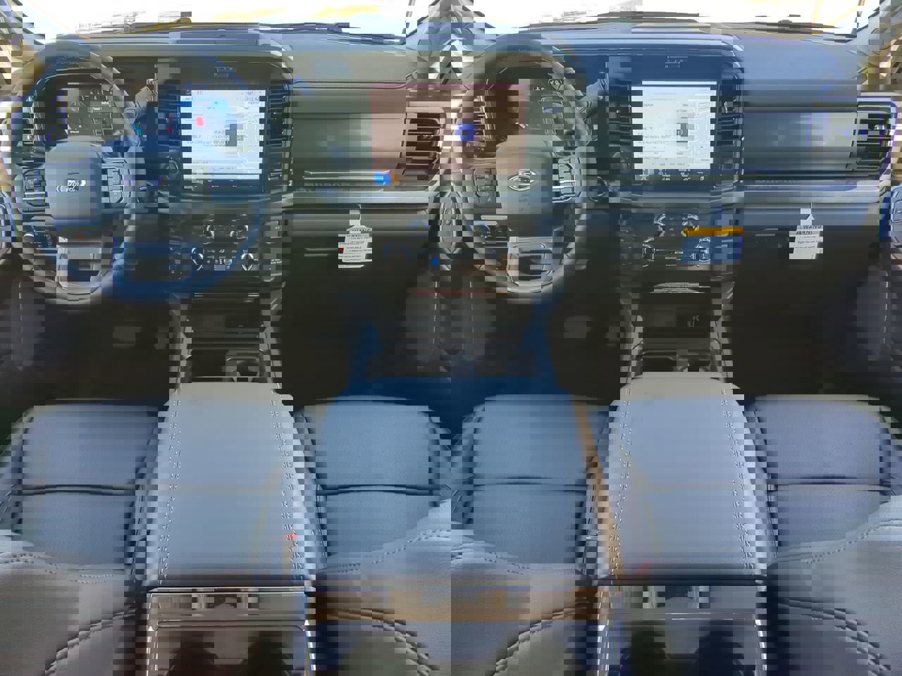 New 2026 Ford F250 Lariat w/ Lariat Premium Package image 13