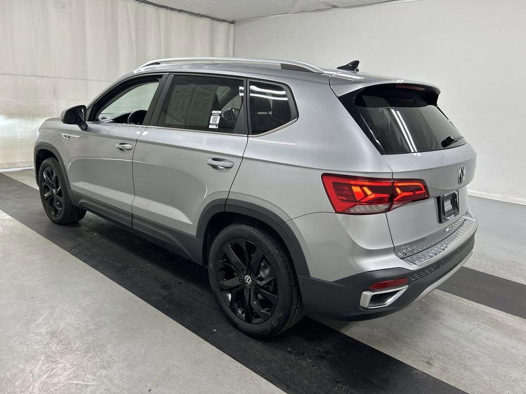 Certified 2023 Volkswagen Taos SE w/ Black Wheel Package AWD/4WD image 7