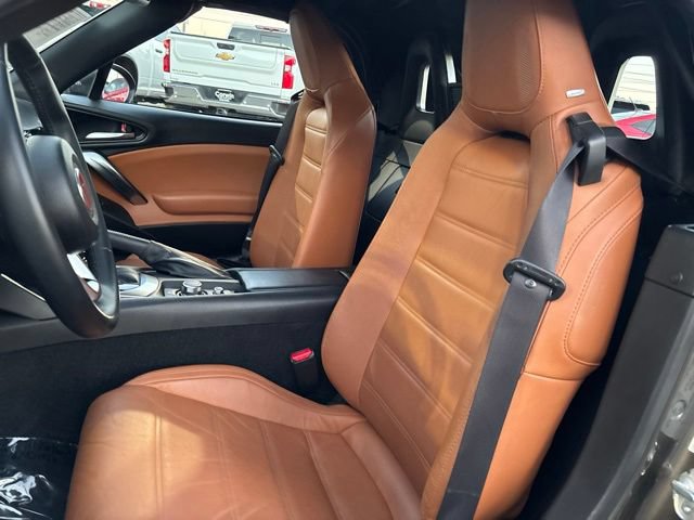 Used 2017 FIAT 124 Spider Lusso RWD image 17