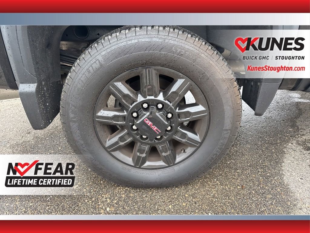 Used 2025 GMC Sierra 2500 AT4 AWD/4WD image 14