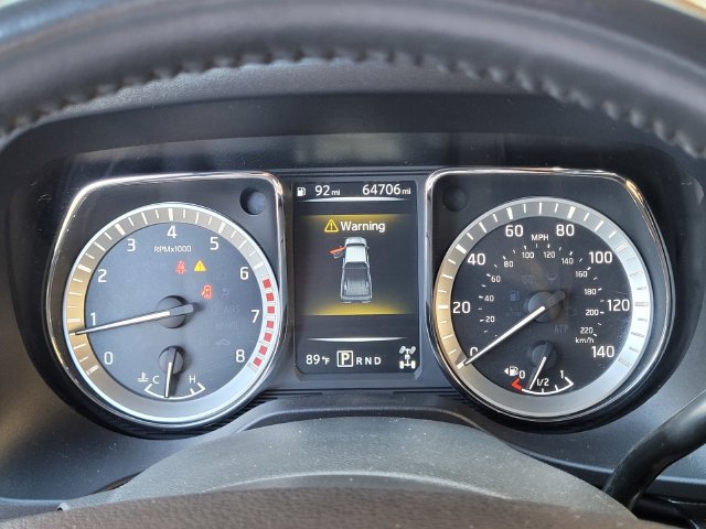 Used 2018 Nissan Titan SV w/ SV Convenience Package AWD/4WD image 27