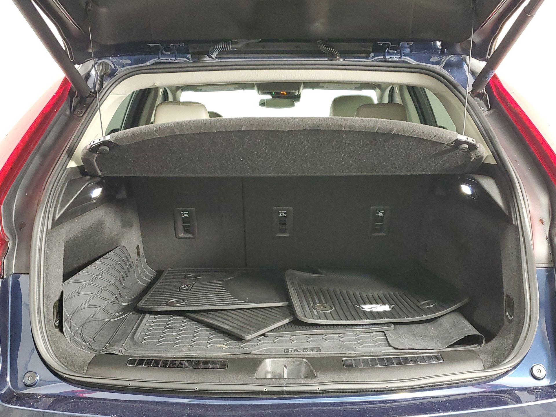 Used 2020 Cadillac XT4 Premium Luxury image 21