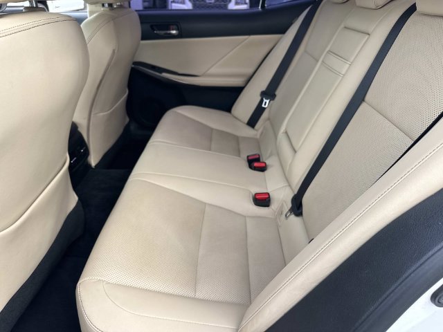 Used 2014 Lexus IS 250 w/ Premium Package RWD image 14