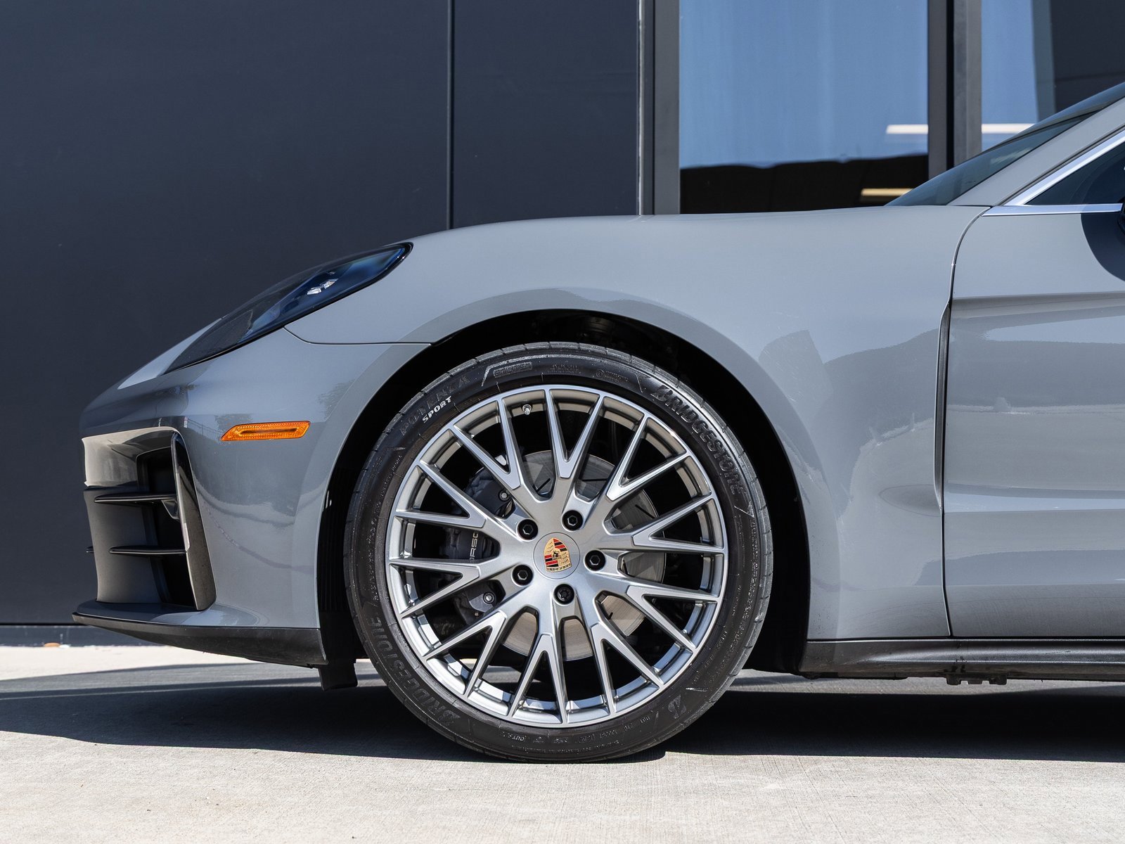 Certified 2025 Porsche Panamera 4 image 13