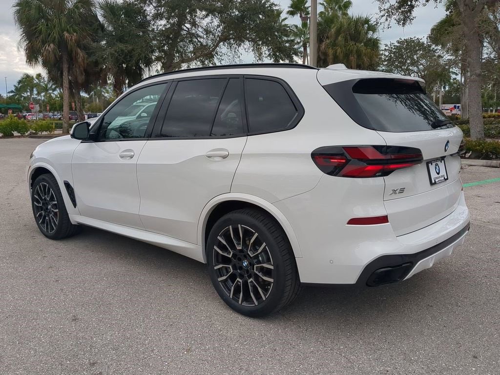 New 2026 BMW X5 sDrive40i image 6