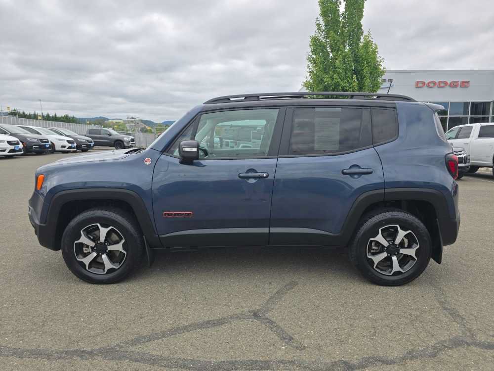Used 2021 Jeep Renegade Trailhawk w/ Sun & Sound Group AWD/4WD image 2