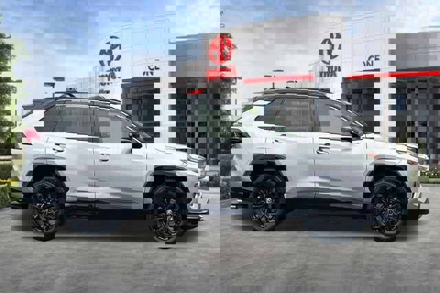 Used 2023 Toyota RAV4 XSE image 3