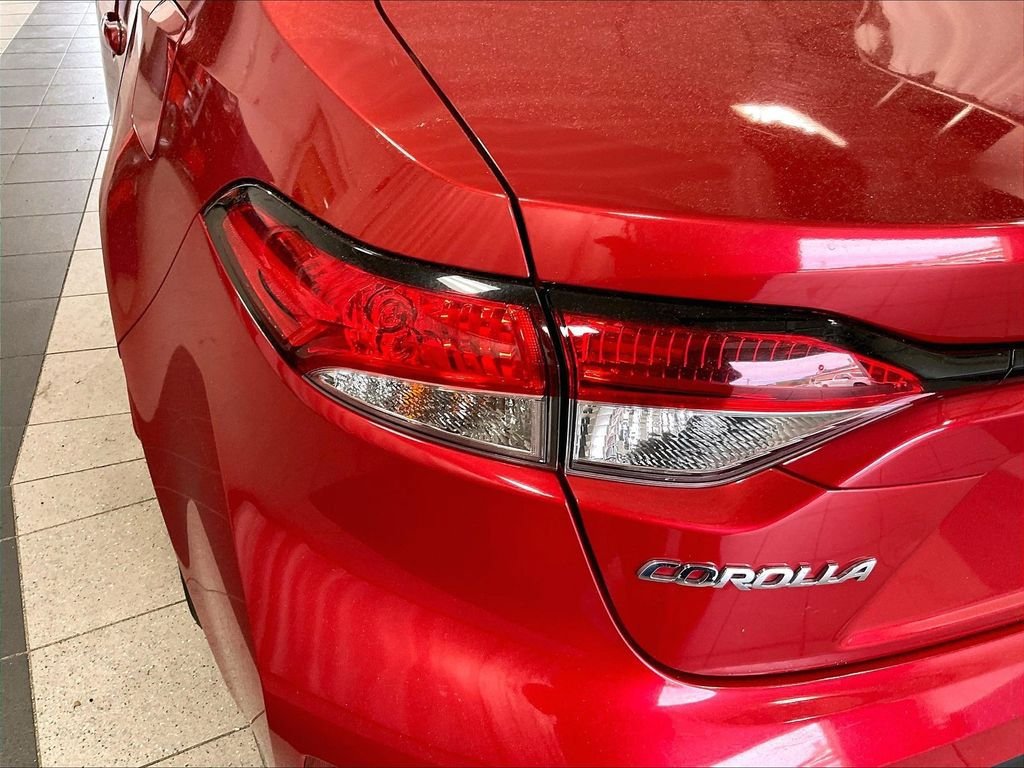 Used 2020 Toyota Corolla LE FWD image 32