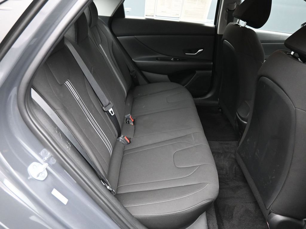 Certified 2023 Hyundai Elantra SEL w/ Convenience Package image 23