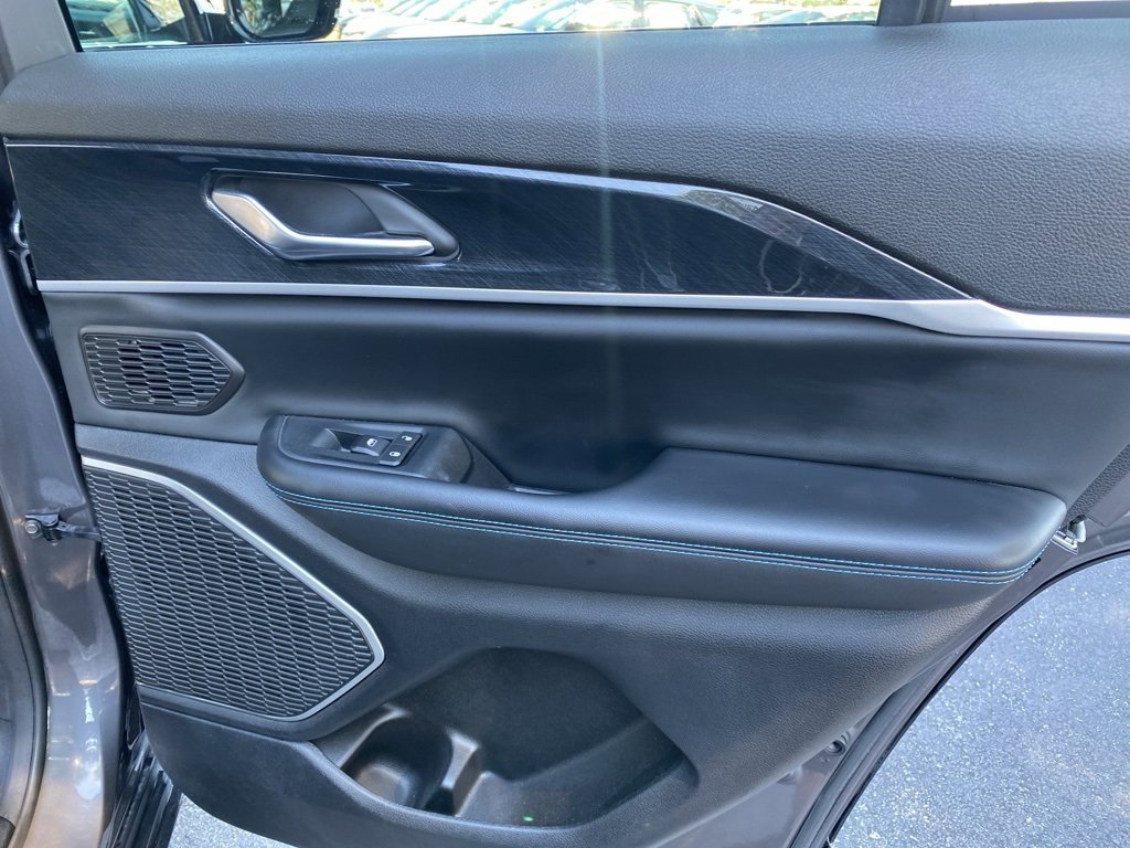 Used 2022 Jeep Grand Cherokee Trailhawk image 20