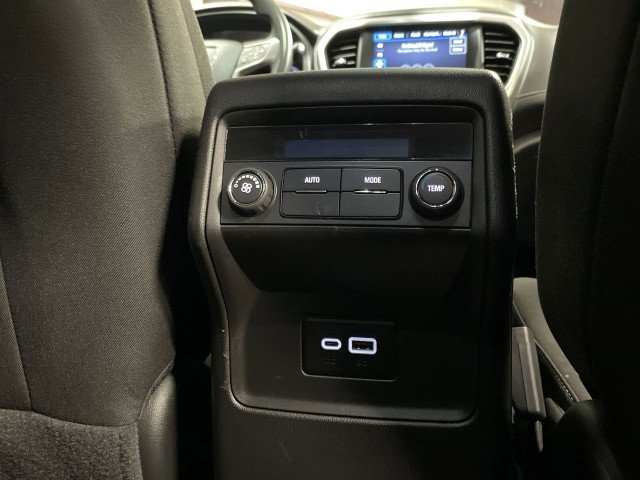 Used 2023 GMC Acadia SLE image 28