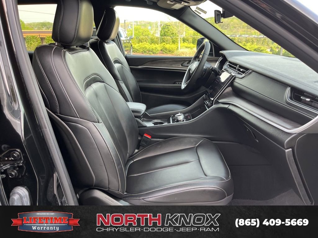 Used 2025 Jeep Grand Cherokee L Limited image 28