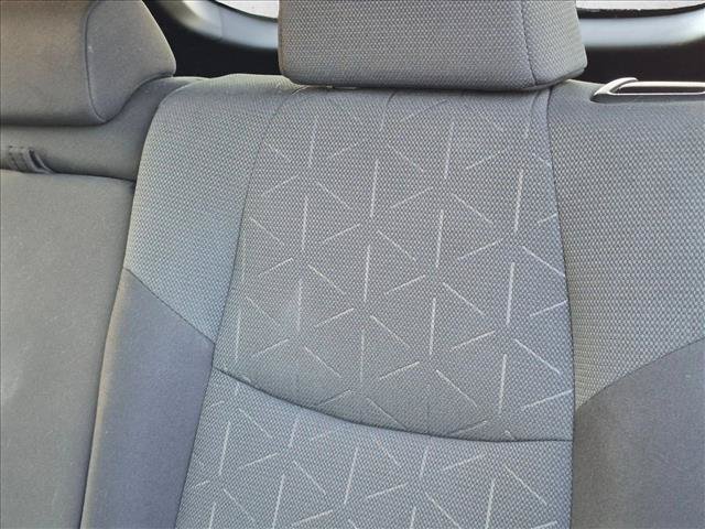 Used 2022 Toyota RAV4 XLE w/ Convenience Package FWD image 11