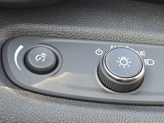 New 2026 Chevrolet Trax RS w/ Driver Confidence Package image 13