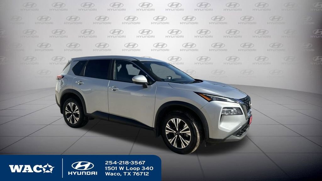 Used 2023 Nissan Rogue SV image 5