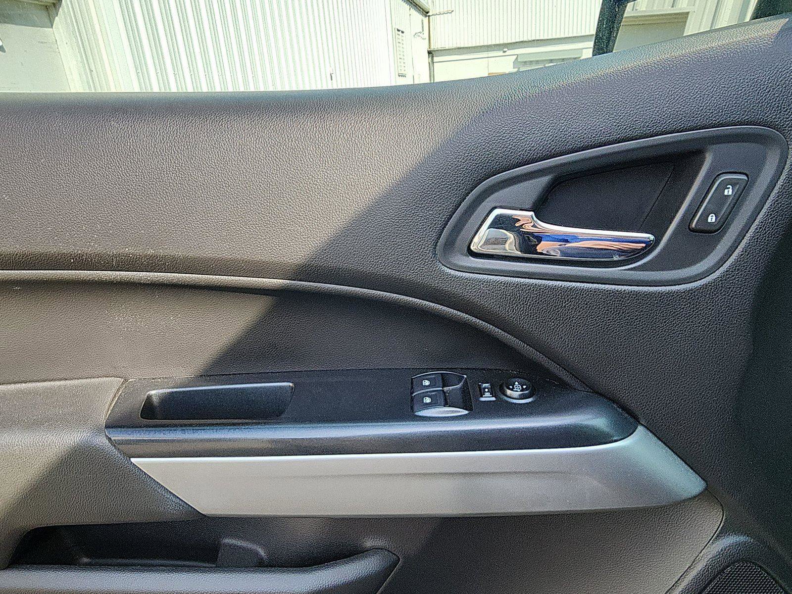 Used 2018 Chevrolet Colorado LT w/ LT Convenience Package image 15