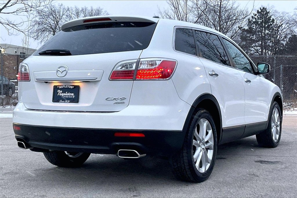 Used 2011 MAZDA CX-9 Grand Touring w/ Moonroof & Bose Audio Pkg image 12