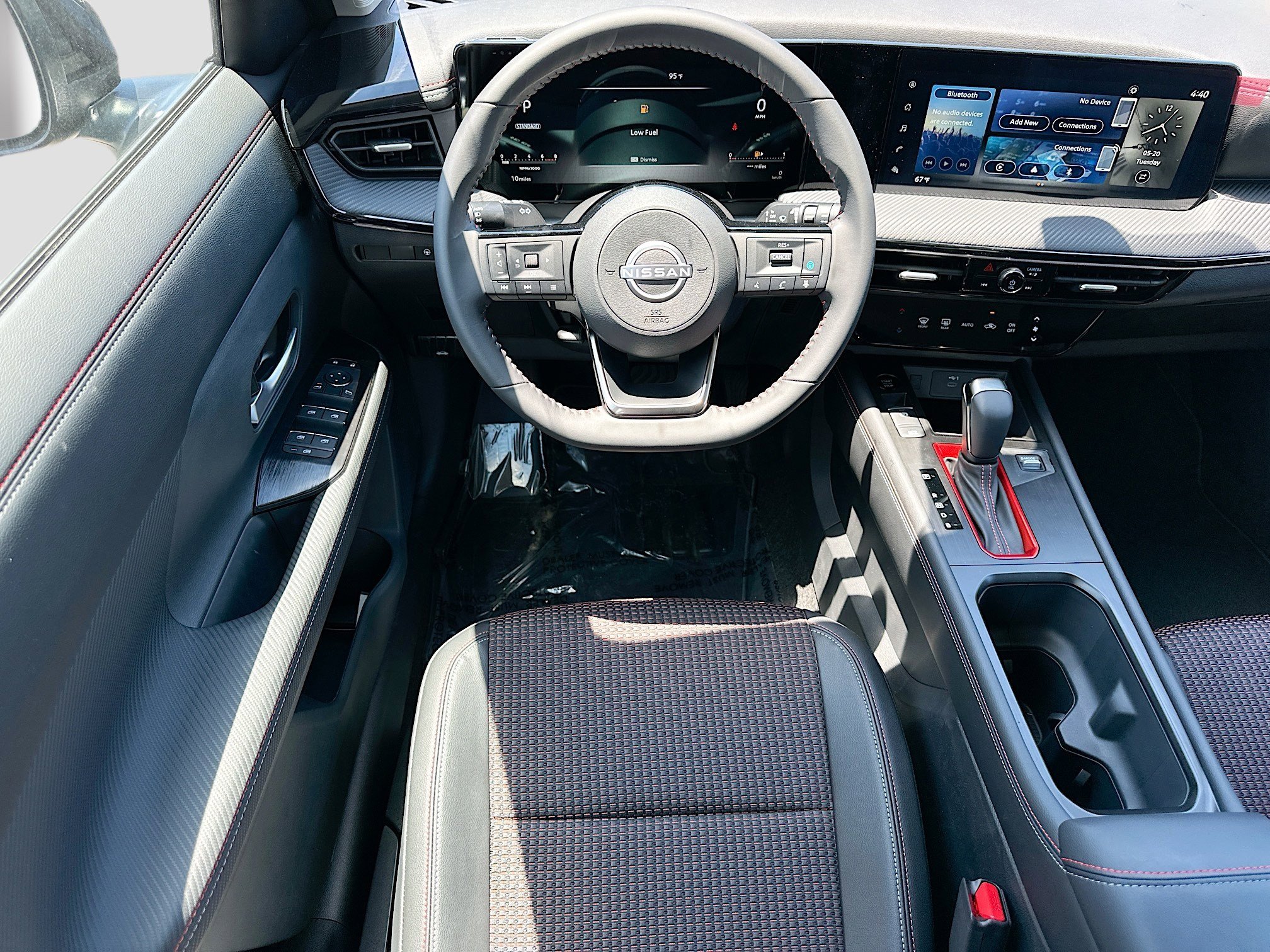 New 2025 Nissan Kicks SR FWD image 15