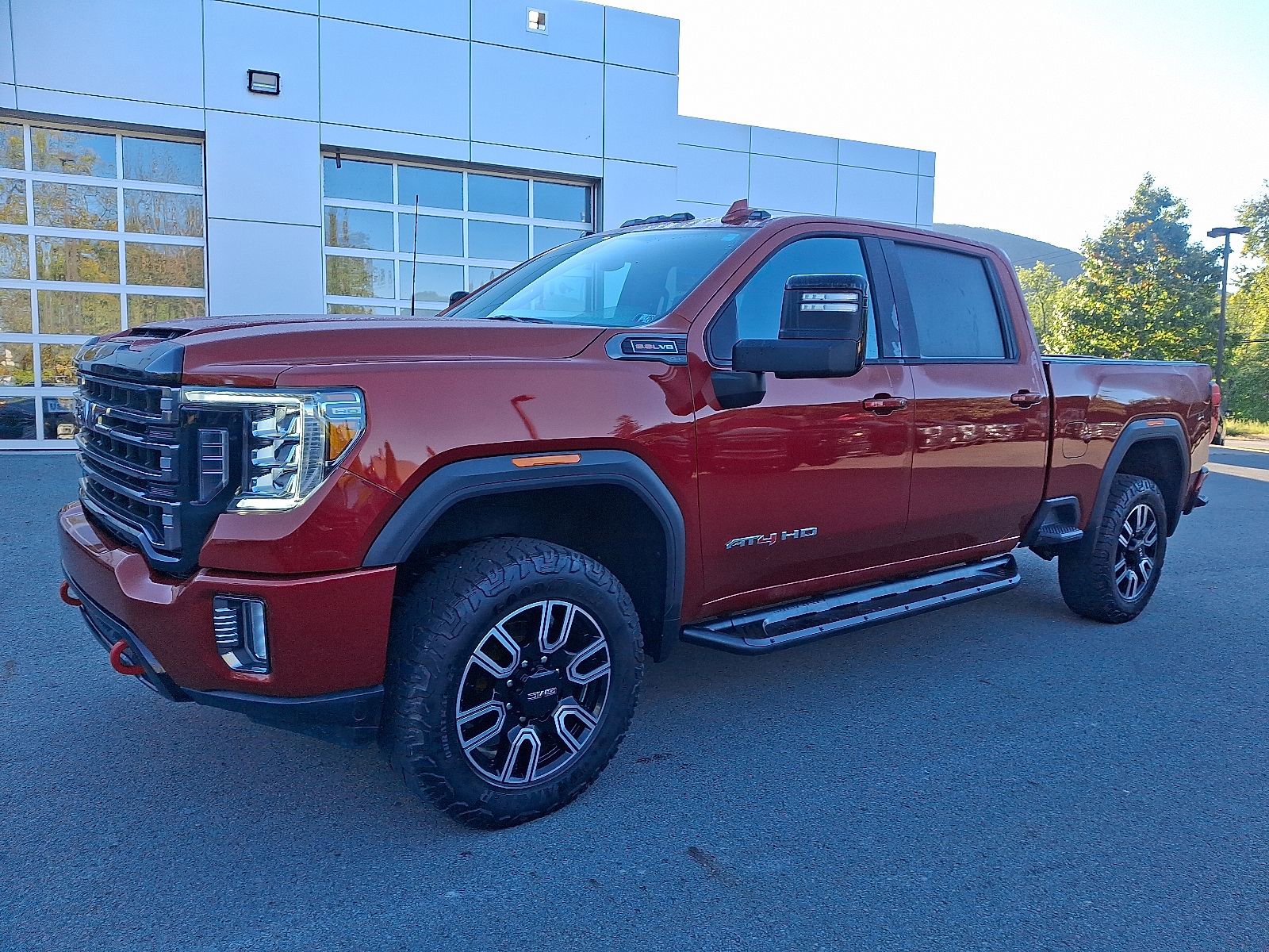 Used 2023 GMC Sierra 2500 AT4 w/ Gooseneck/5TH Wheel Package image 3