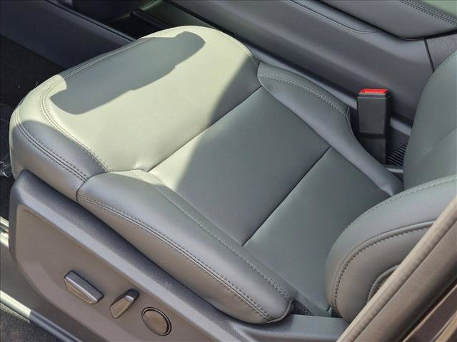 New 2027 Ford Expedition Max Active RWD image 4