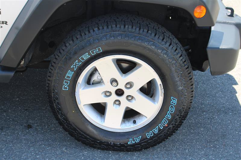 Used 2012 Jeep Wrangler Unlimited Sport AWD/4WD image 10