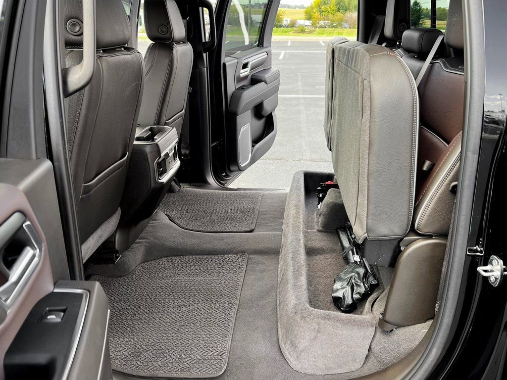 Used 2024 GMC Sierra 2500 Denali image 18