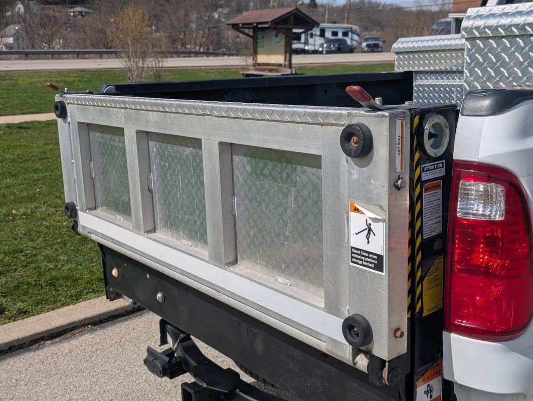 Used 2012 Ford F350 XL w/ Skid Plate Pkg image 29