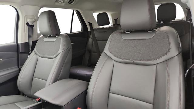 New 2026 Ford Explorer Active w/ Active Comfort Package image 10