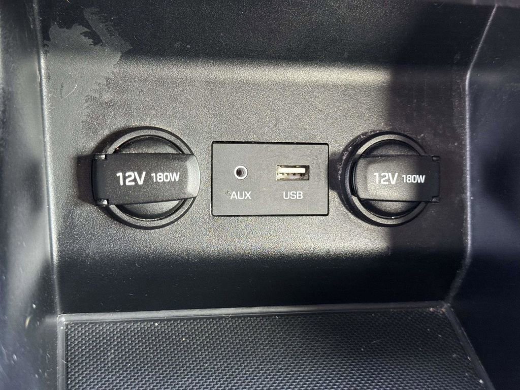 Used 2020 Hyundai Elantra SEL w/ Cargo Package (C1) image 9