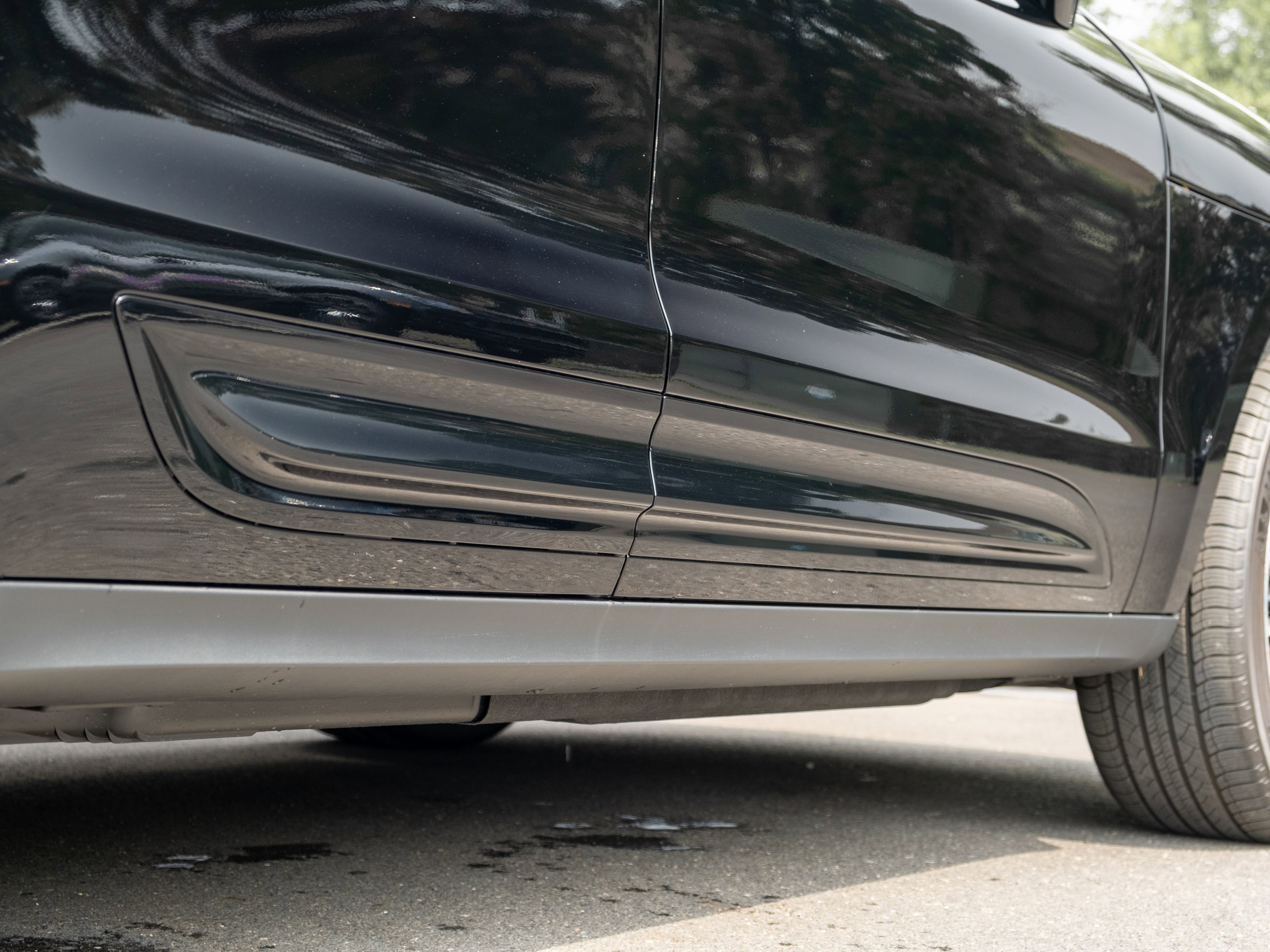 Certified 2025 Porsche Macan image 38