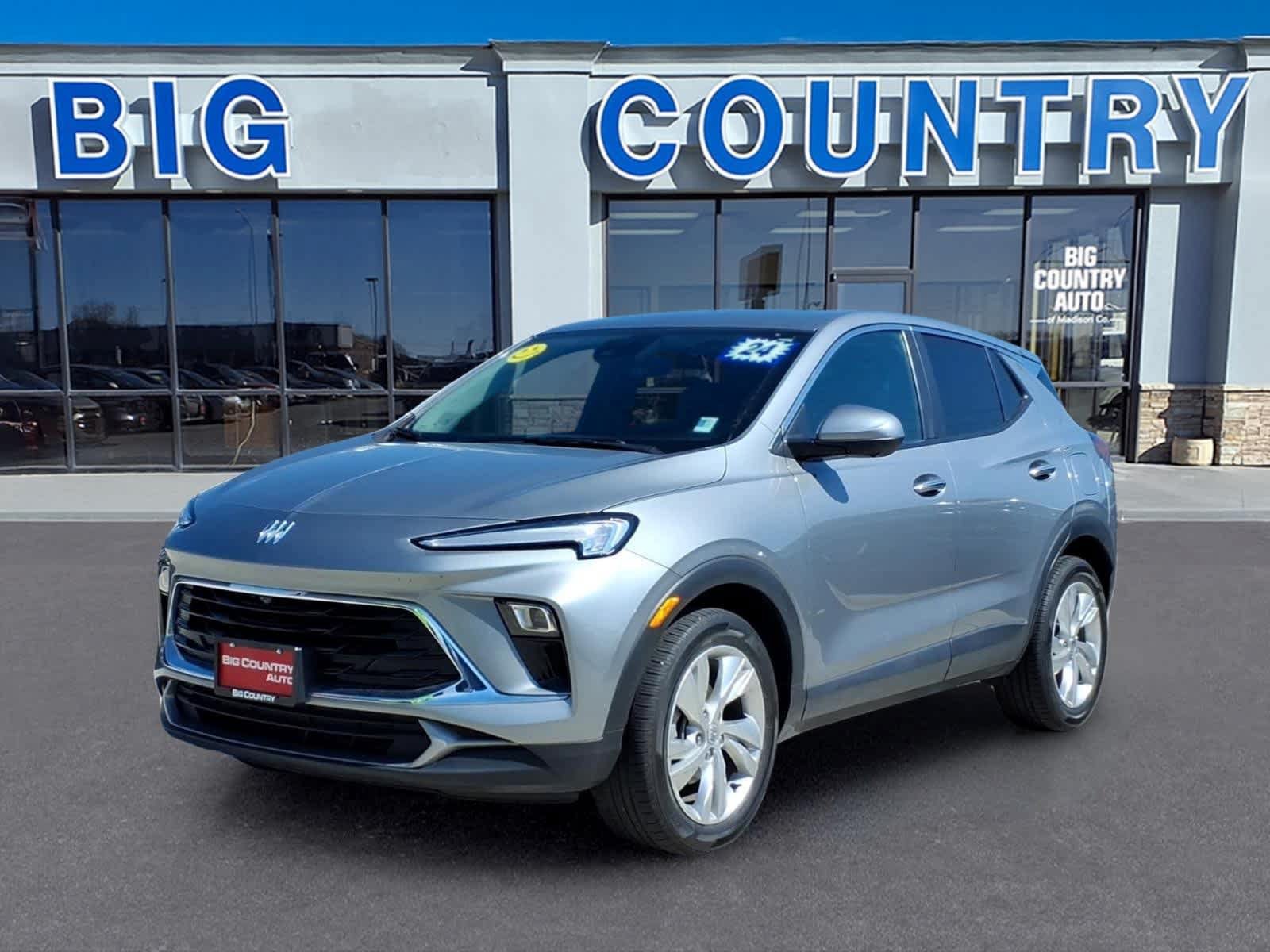 Used 2024 Buick Encore GX Preferred w/ Comfort Package FWD image 1